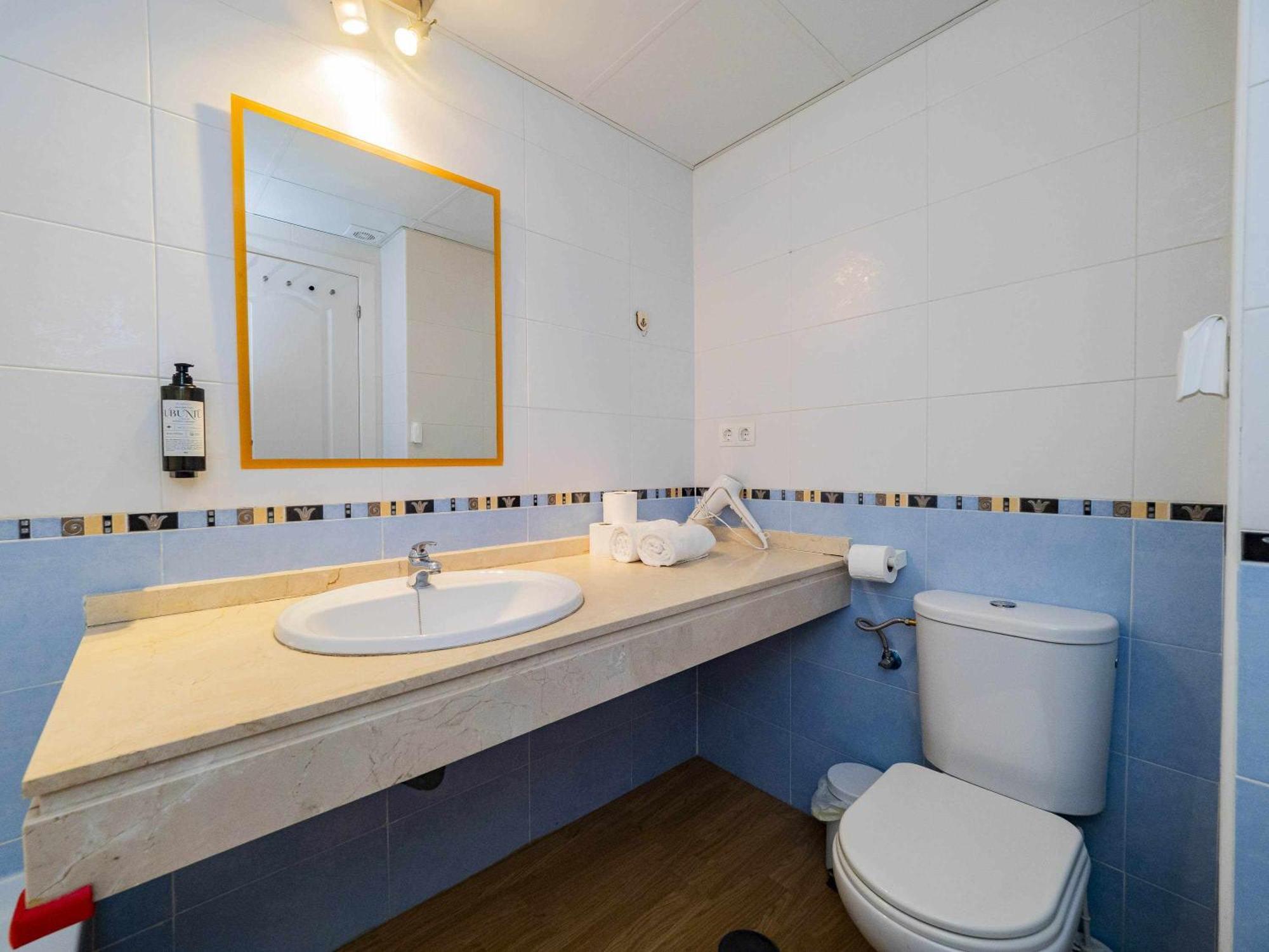 Atico Con Vistas Al Mar Piscina Y Parking Apartamento Málaga Exterior foto